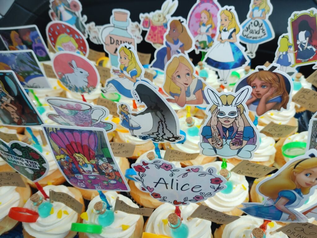alice cupcakes