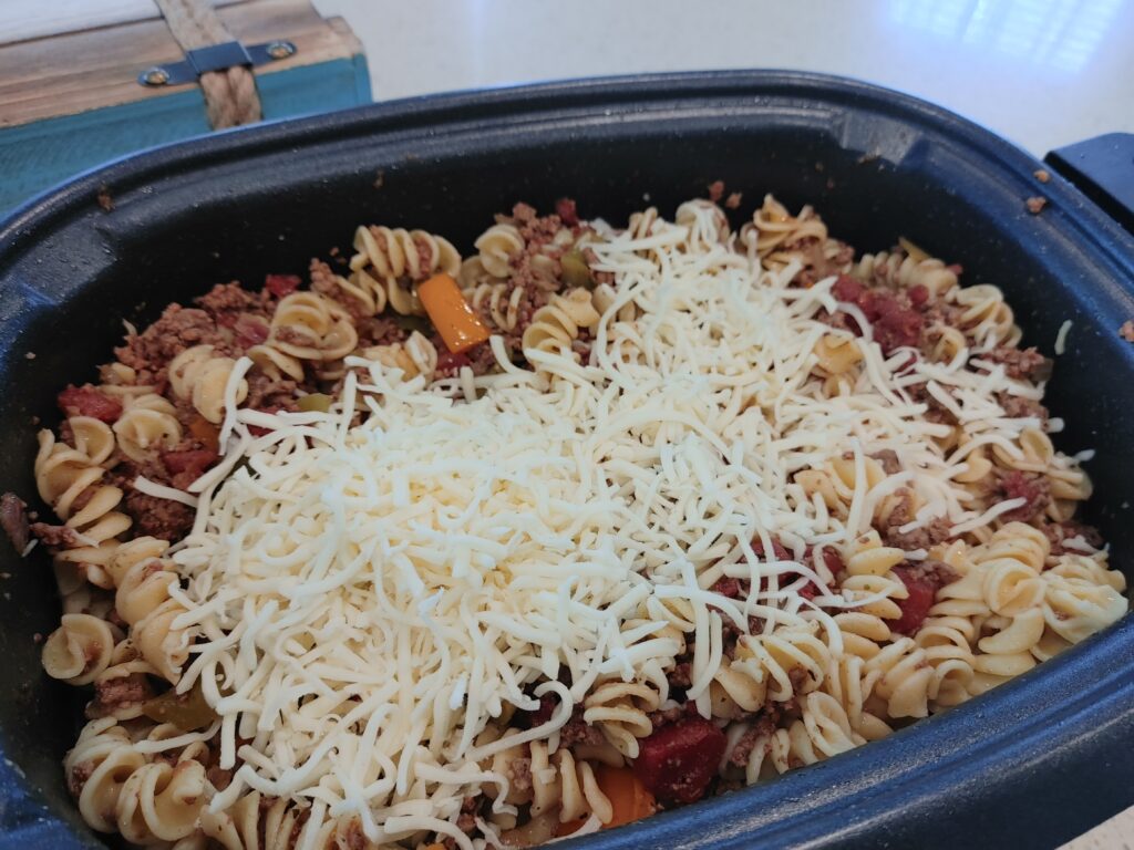 cheesy crockpot pasta