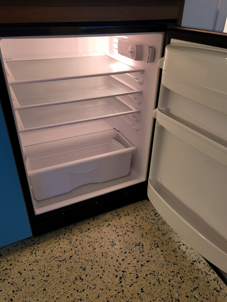 cabana bay hotel - fridge