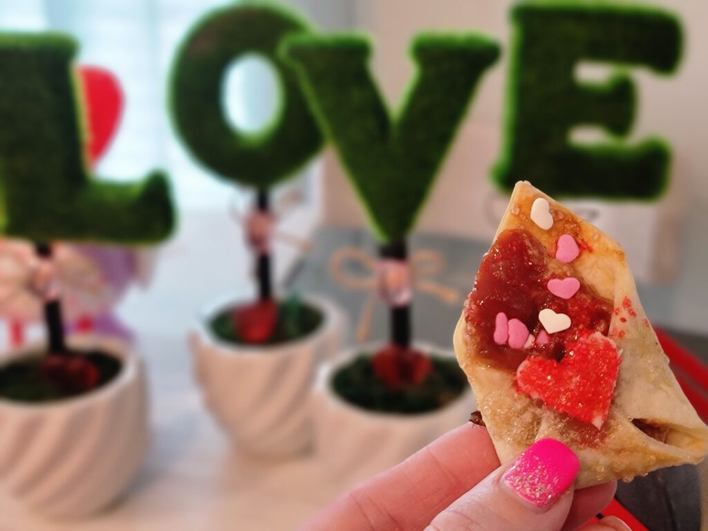 guava love note pastry