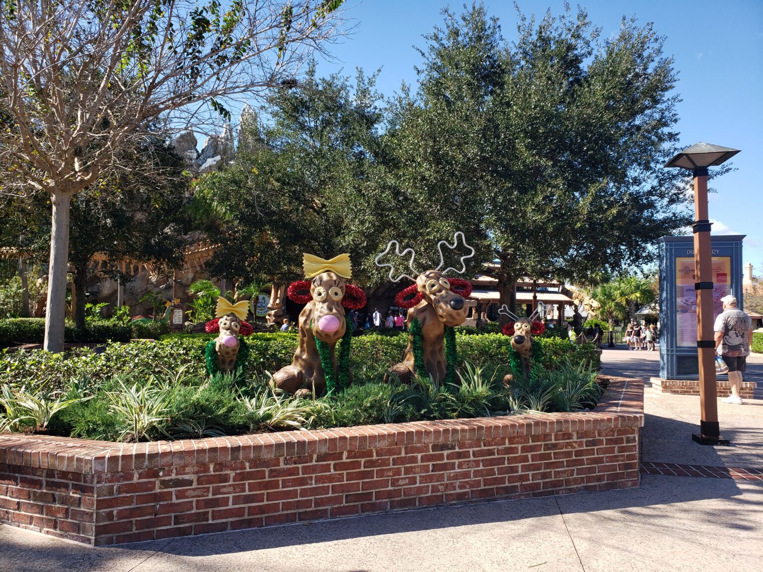 Disney Springs 2020 Christmas ⋆ malarkey