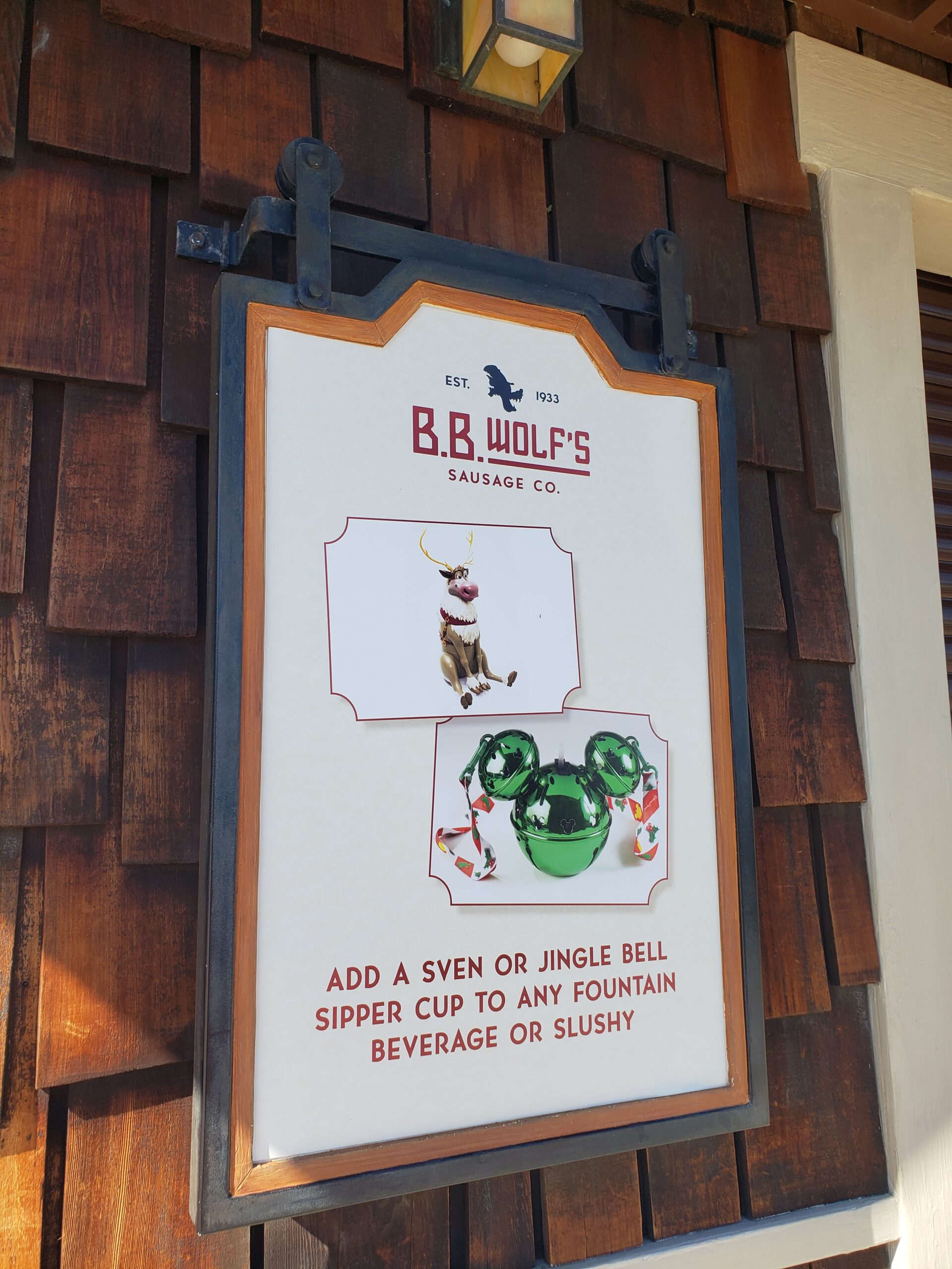 Disney Springs 2020 Christmas ⋆ malarkey