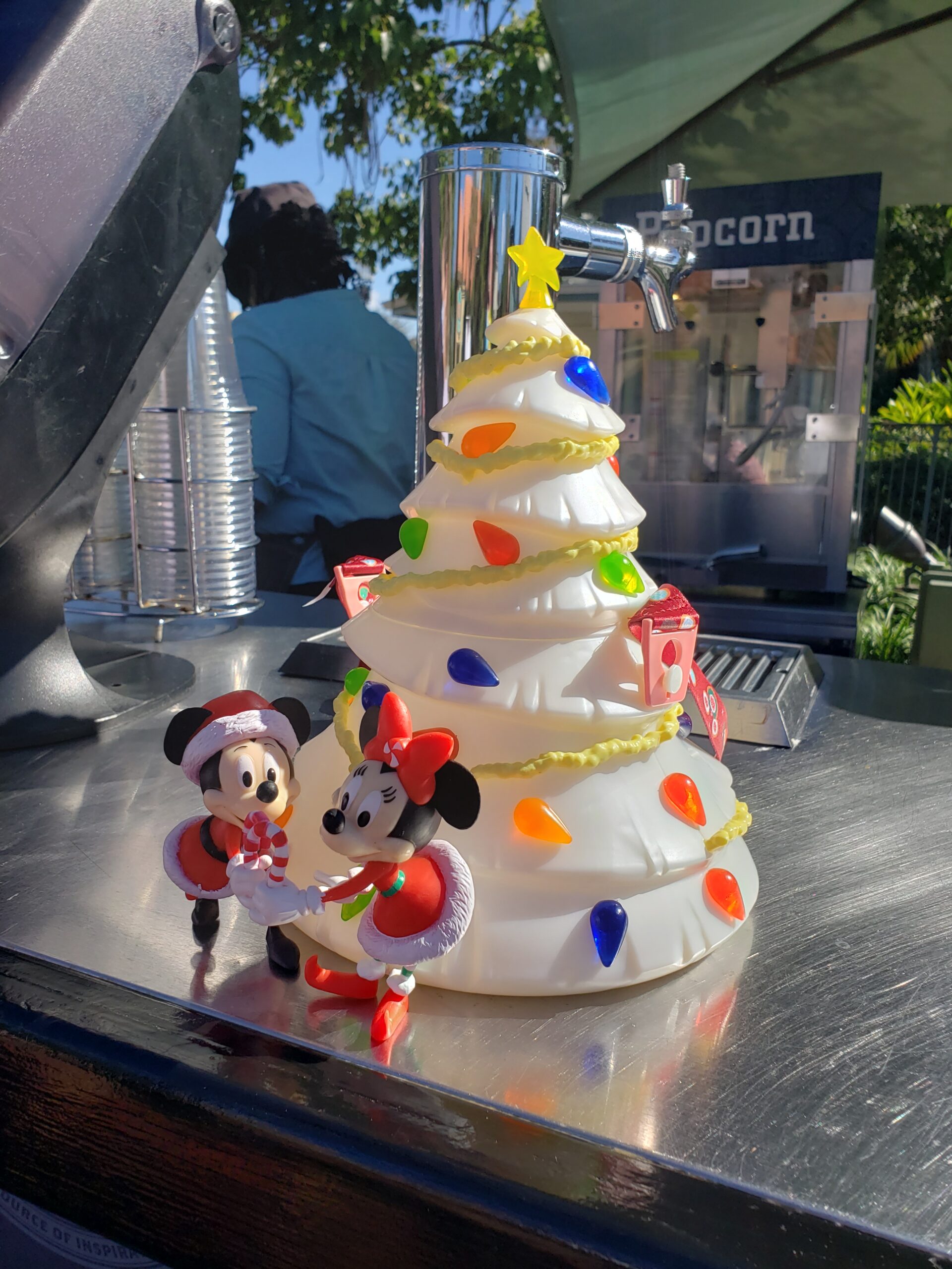 Disney Springs 2020 Christmas ⋆ malarkey