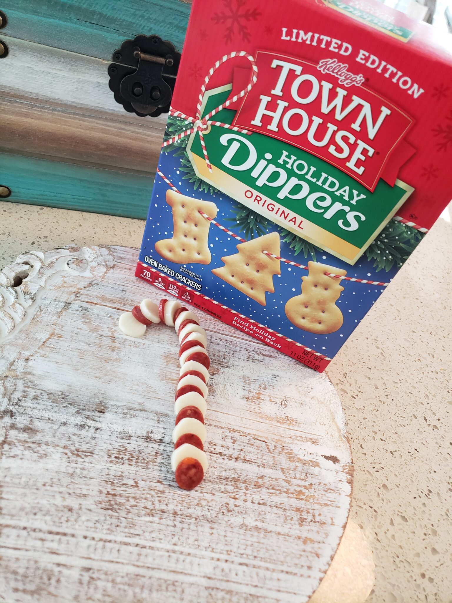 Candy Cane Cheese Snack easy & tasty ⋆ malarkey