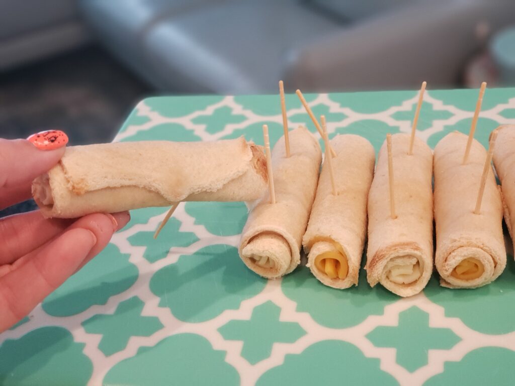 how to make the BEST grilled cheese roll-ups