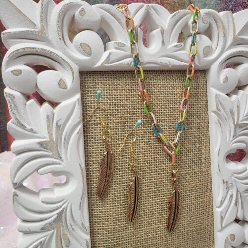 feather set - gold with color chain