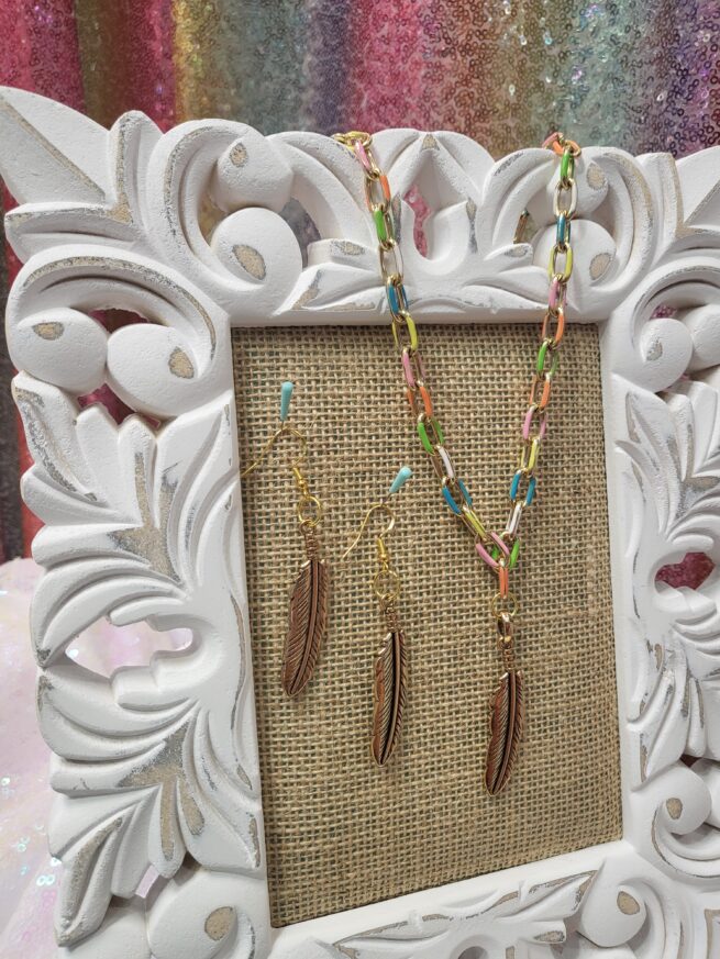 feather set - gold with color chain