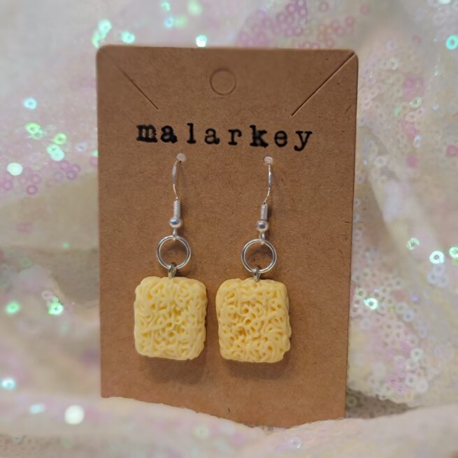 ramen noodle earrings - square