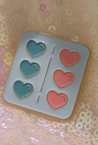 6 pack heart pin