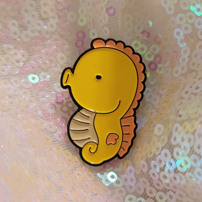 fat seahorse pin
