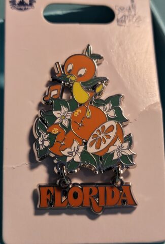 orange bird pin - THRIFT (new)